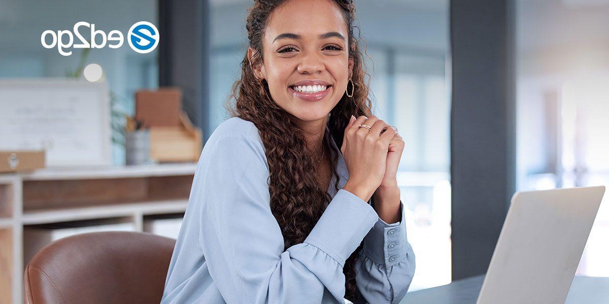 Woman working on a computer course